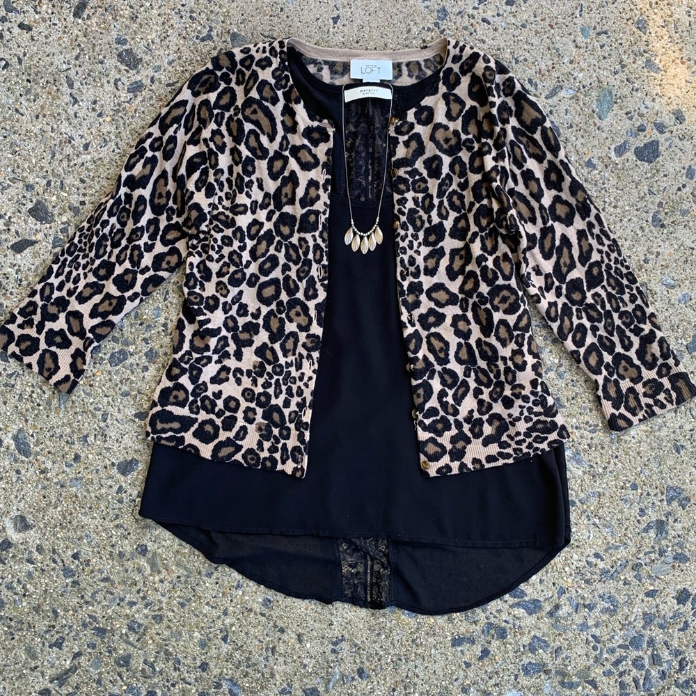 Ann Taylor loft size medium cardigan